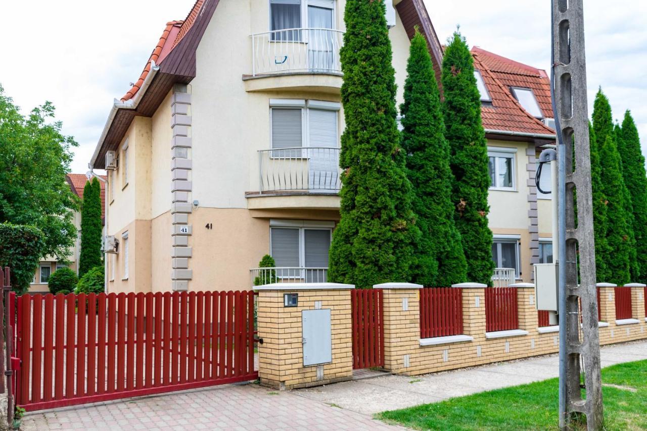 Hsb Studio Hajduszoboszlo Luaran gambar